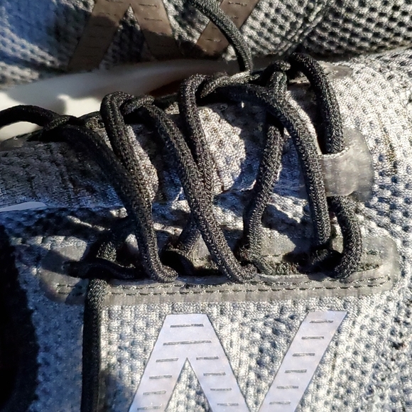 NWOT New Balance Sneakers - Picture 6 of 9